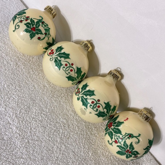 Vintage Accents Cream Green Glass Christmas Tree Ornaments X4 - Picture 3 of 11